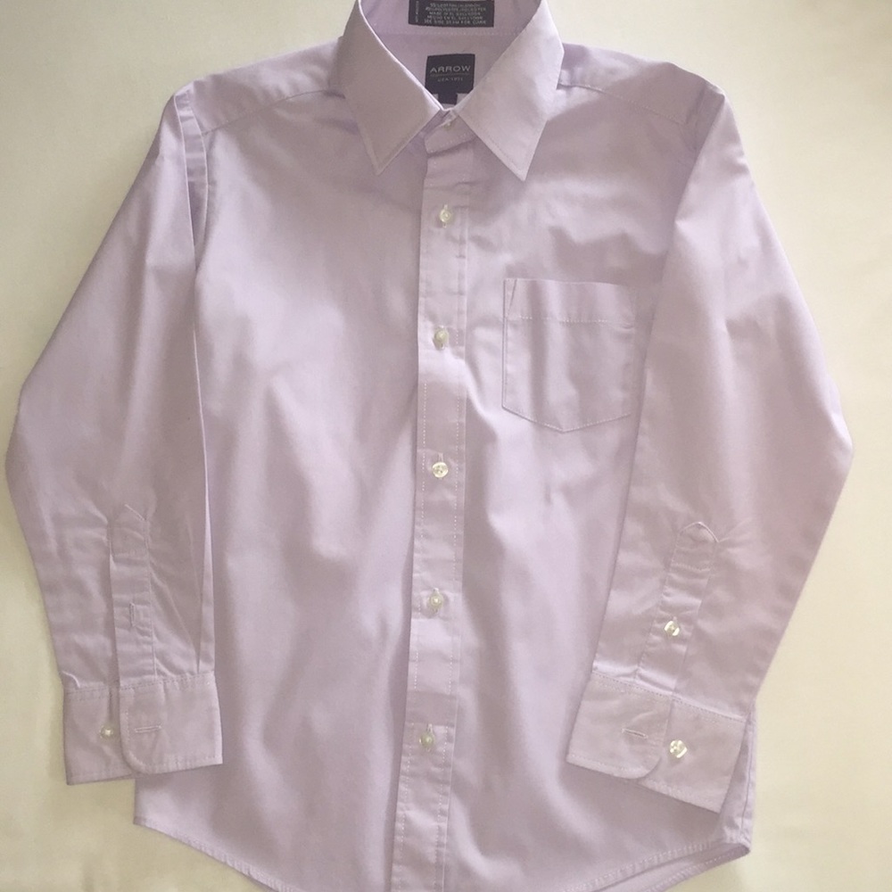 Boys button down shirt 👔 lavender color.